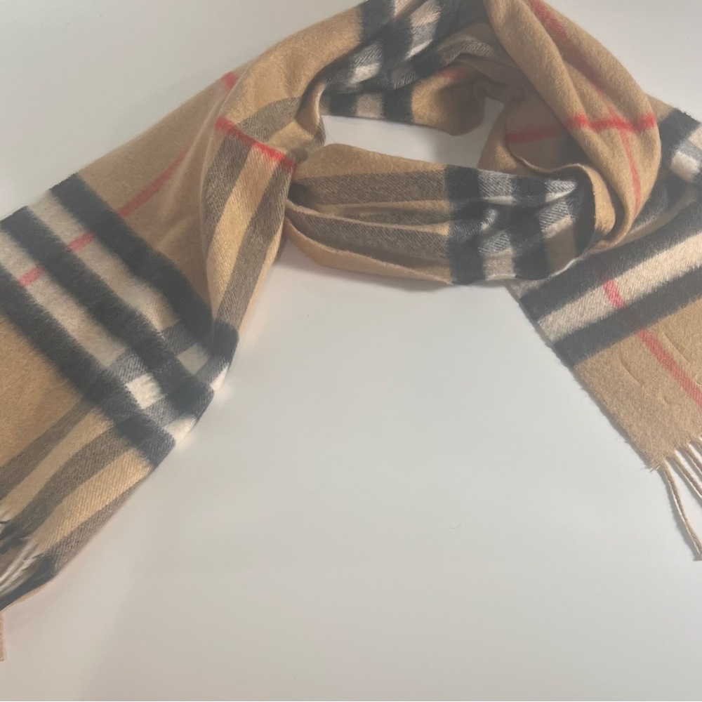 Unisex Burberry Cashmere Scarf.
